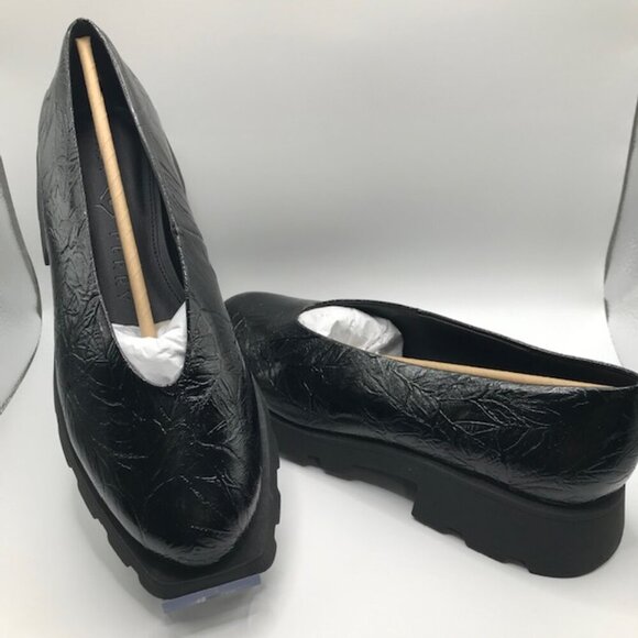NWT Katy Perry Women's "The Darling" Slip On Loafer Style Black Patent 8M - Picture 9 of 12
